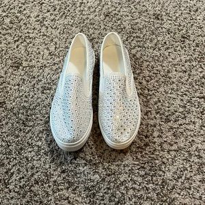 Bridal tennis shoe slides